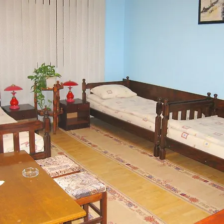 Amfora Caribrod Bed and Breakfast Ντιμίτροβγκραντ